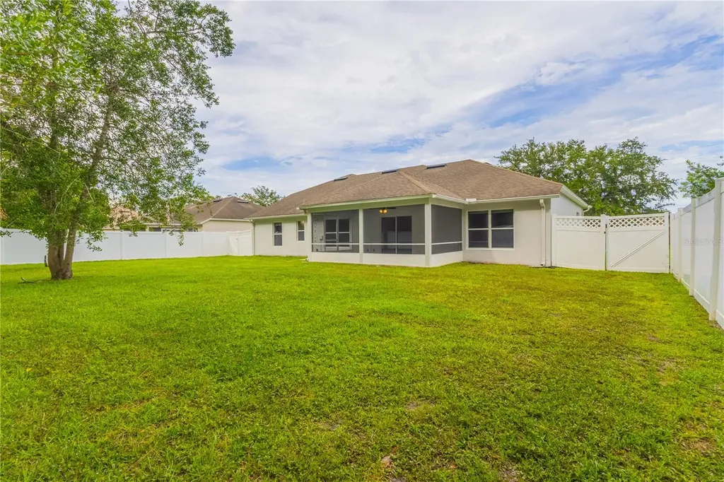 13 Zinnia Trail Palm Coast FL 32164