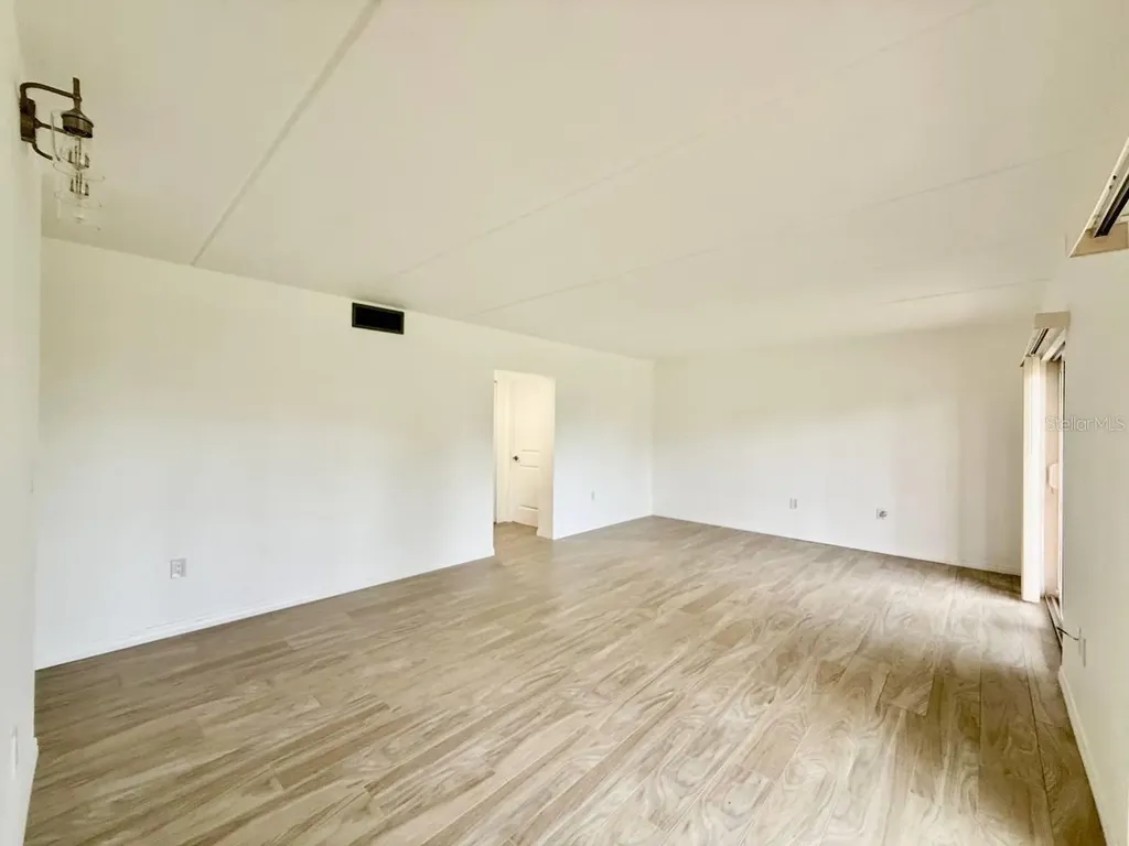 8801 Bay Pointe Drive Tampa FL 33615
