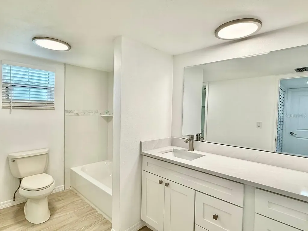 8801 Bay Pointe Drive Tampa FL 33615
