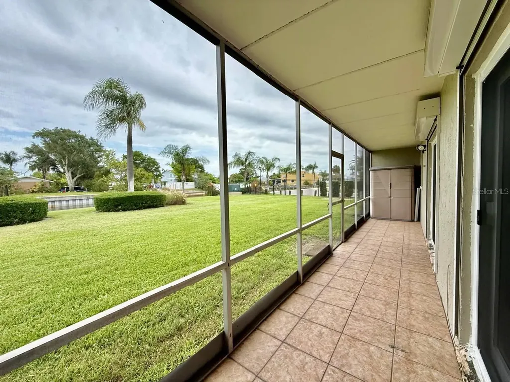 8801 Bay Pointe Drive Tampa FL 33615