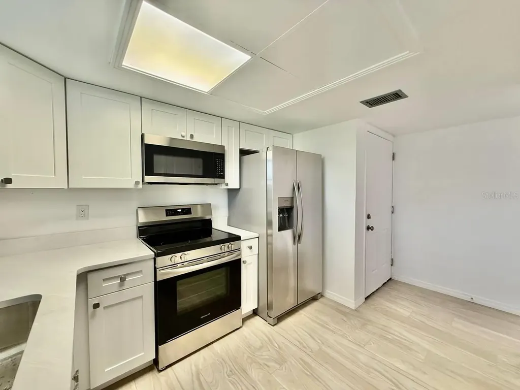 8801 Bay Pointe Drive Tampa FL 33615