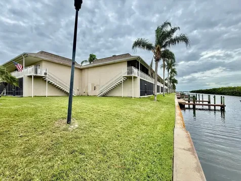 8801 Bay Pointe Drive Tampa FL 33615