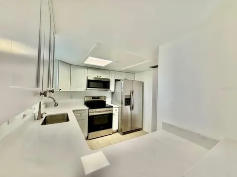 8801 Bay Pointe Drive Tampa FL 33615