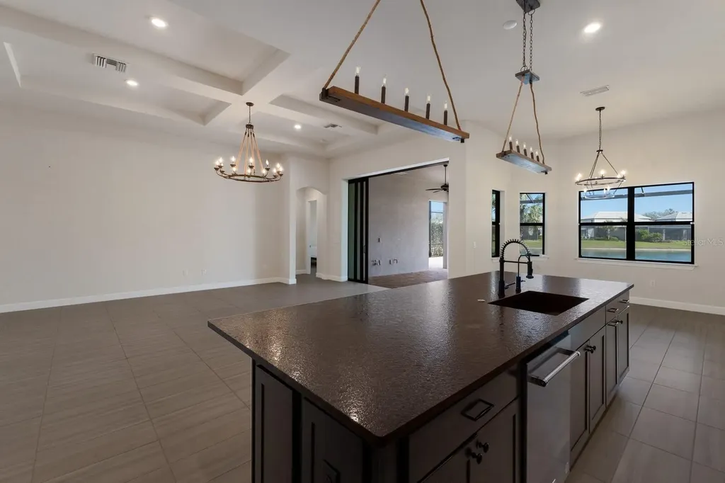 712 Sigsbee Loop Sarasota FL 34240