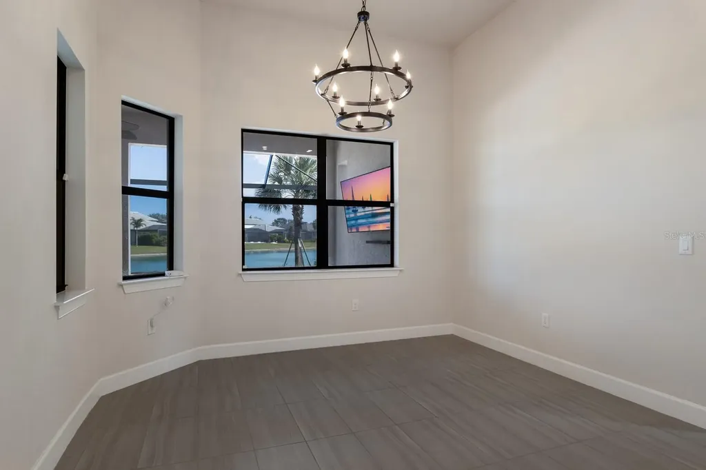 712 Sigsbee Loop Sarasota FL 34240