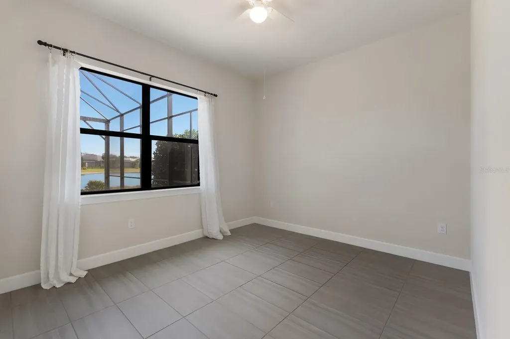 712 Sigsbee Loop Sarasota FL 34240