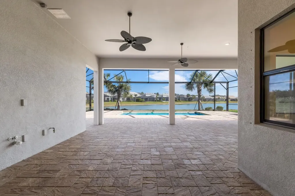 712 Sigsbee Loop Sarasota FL 34240