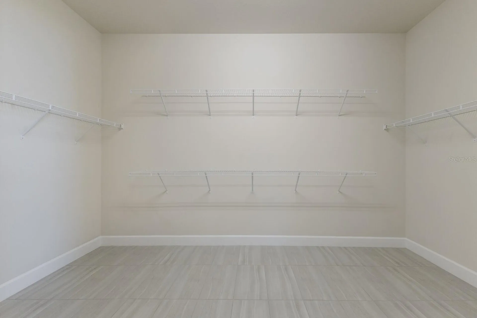 712 Sigsbee Loop Sarasota FL 34240