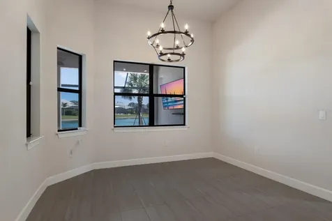 712 Sigsbee Loop Sarasota FL 34240
