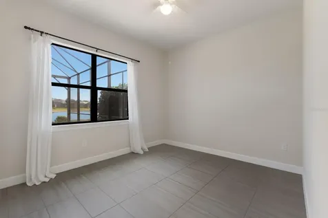 712 Sigsbee Loop Sarasota FL 34240