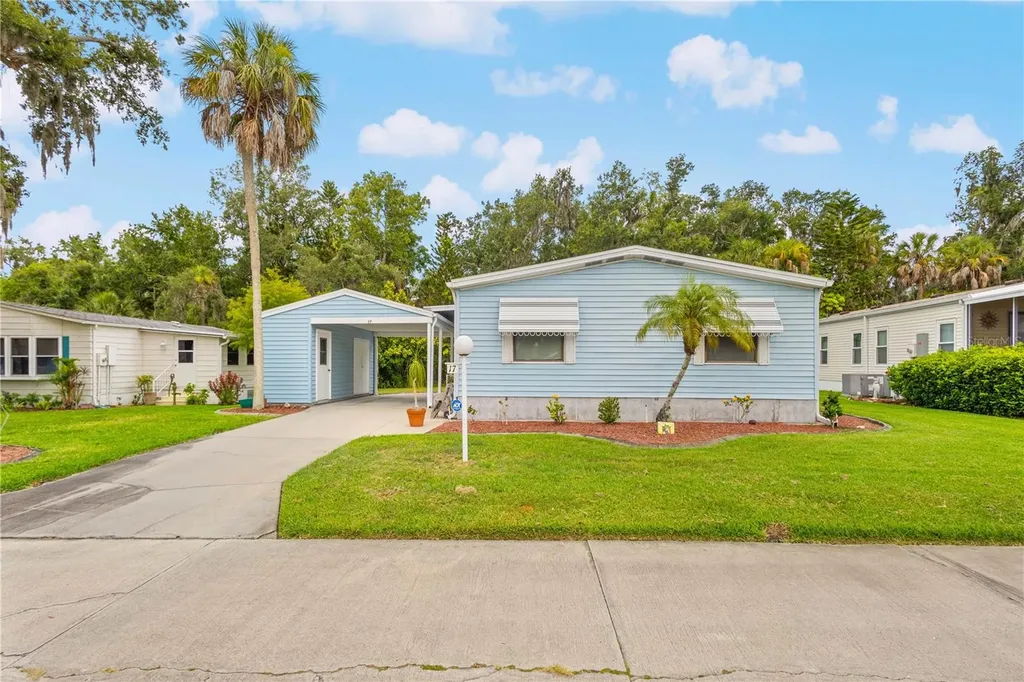 17 Meadowlark Circle Ellenton FL 34222