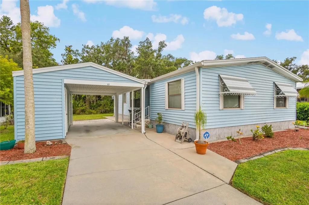 17 Meadowlark Circle Ellenton FL 34222