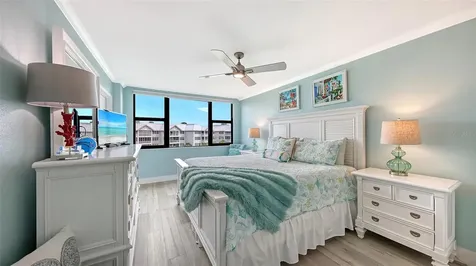 5855 Midnight Pass Road Sarasota FL 34242