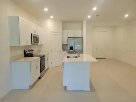 3328 Lapis Lake Drive Zephyrhills FL 33541