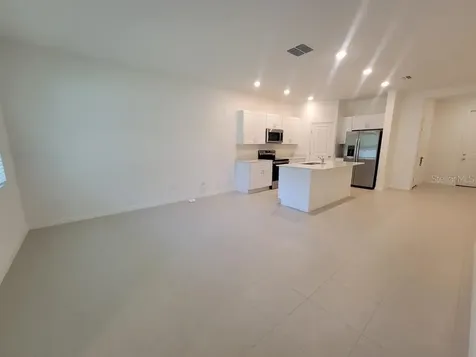 3328 Lapis Lake Drive Zephyrhills FL 33541
