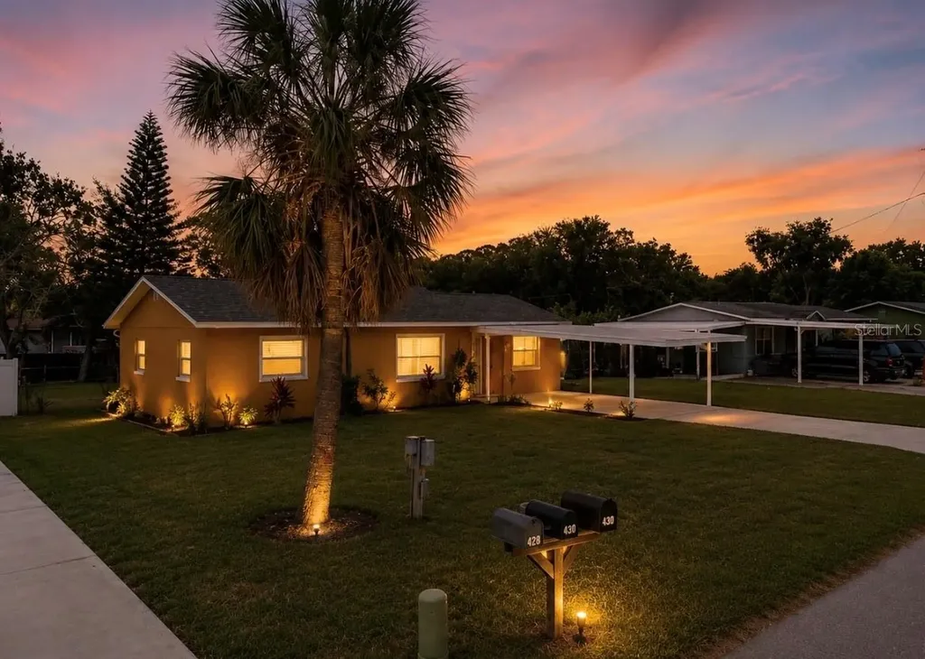 404 12th Street SW Ruskin FL 33570