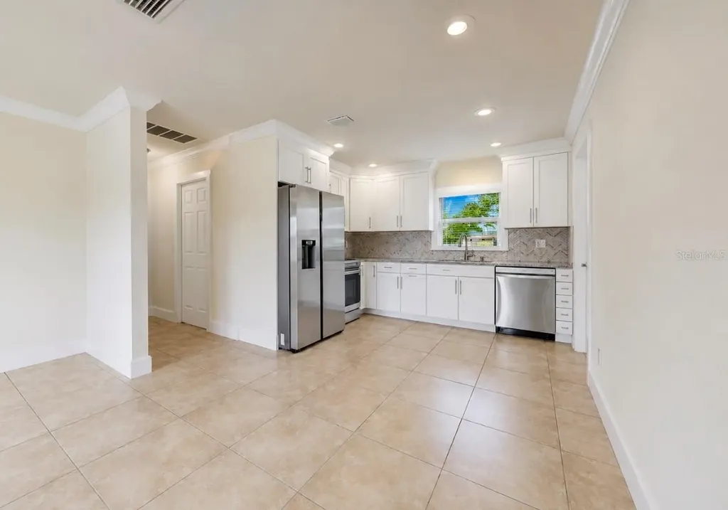 404 12th Street SW Ruskin FL 33570