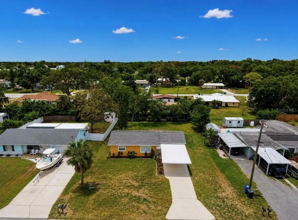 404 12th Street SW Ruskin FL 33570