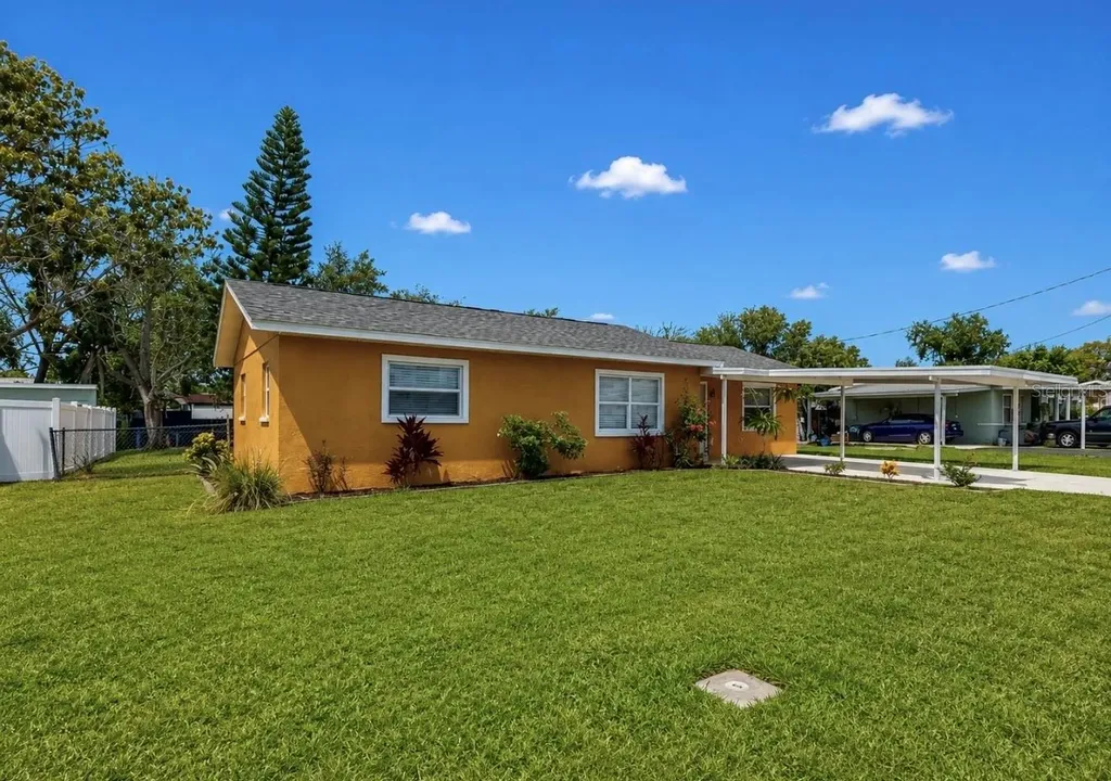 404 12th Street SW Ruskin FL 33570