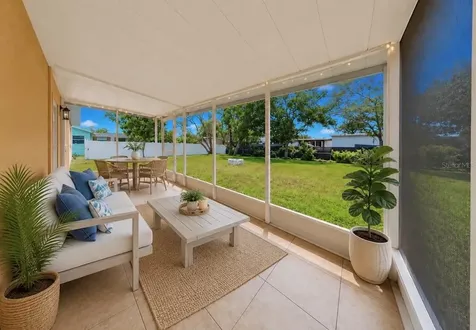 404 12th Street SW Ruskin FL 33570