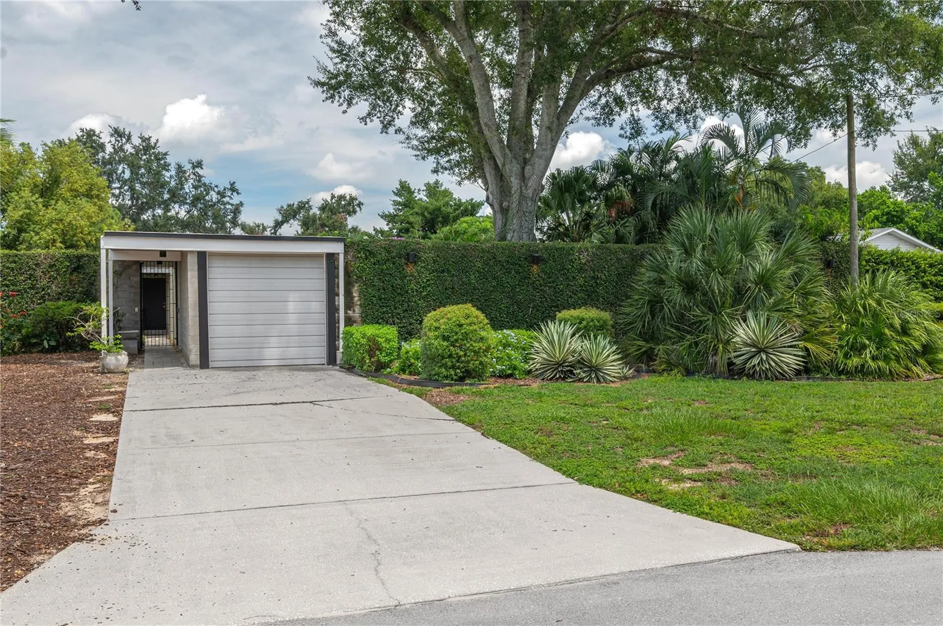1549 Drexel Ave NE Winter Haven FL 33881