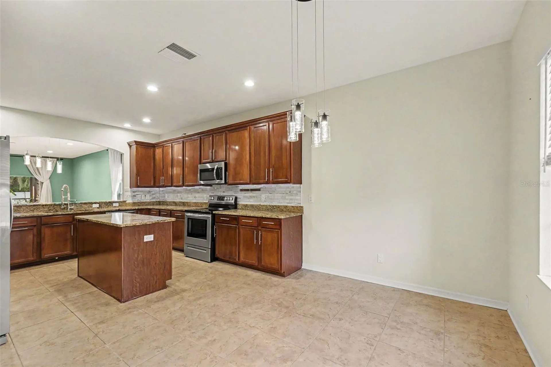 7610 Tangle Brook Boulevard Gibsonton FL 33534