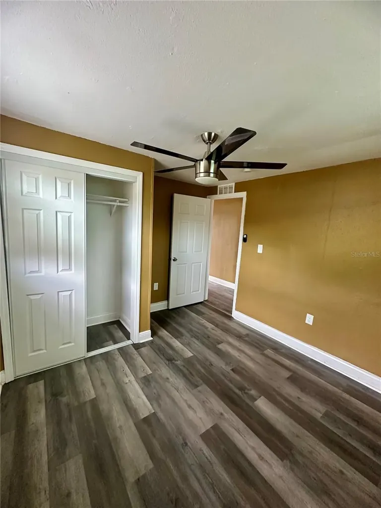 2907 N 15th Street Tampa FL 33605