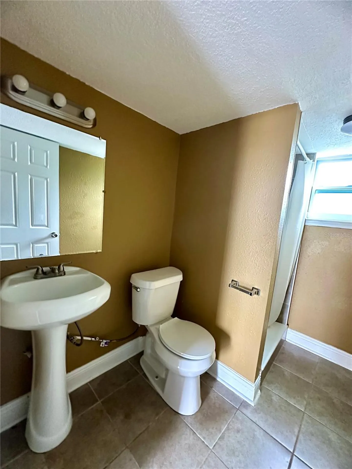 2907 N 15th Street Tampa FL 33605