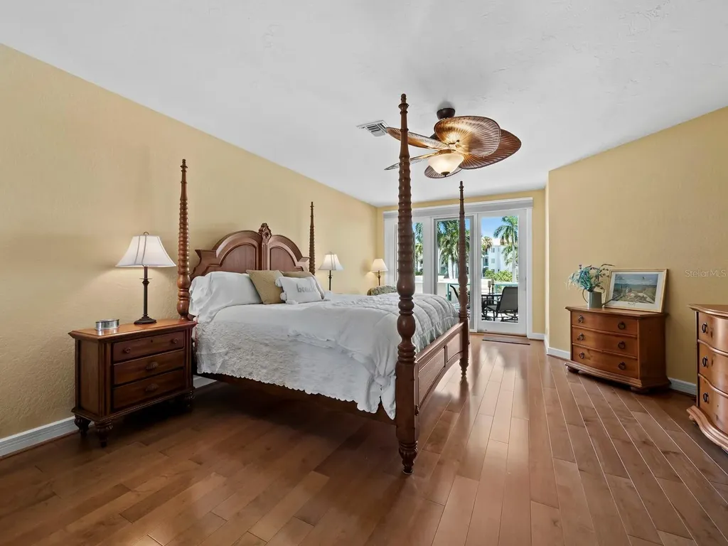 350 Gulf Of Mexico Drive Longboat Key FL 34228