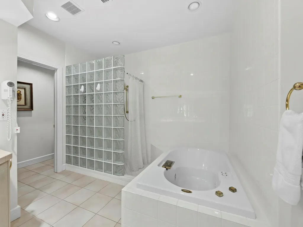 350 Gulf Of Mexico Drive Longboat Key FL 34228