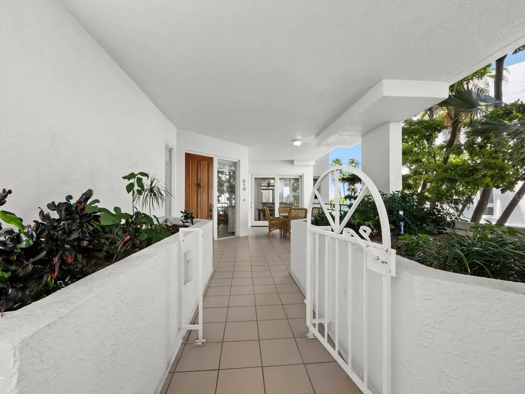 350 Gulf Of Mexico Drive Longboat Key FL 34228
