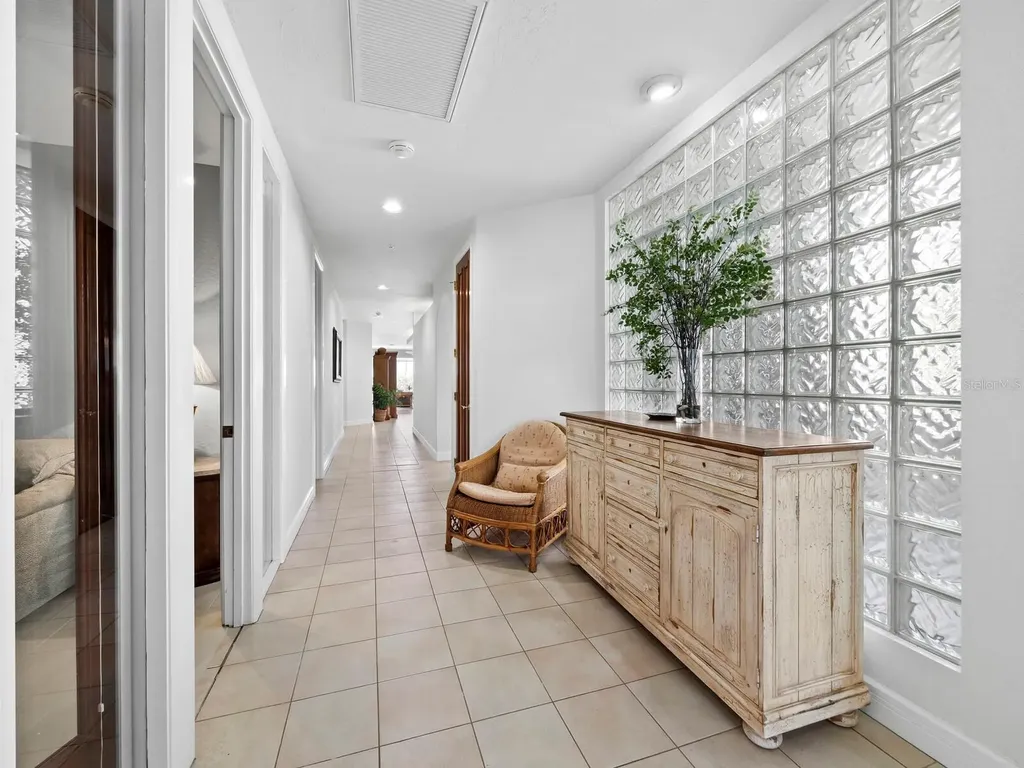 350 Gulf Of Mexico Drive Longboat Key FL 34228