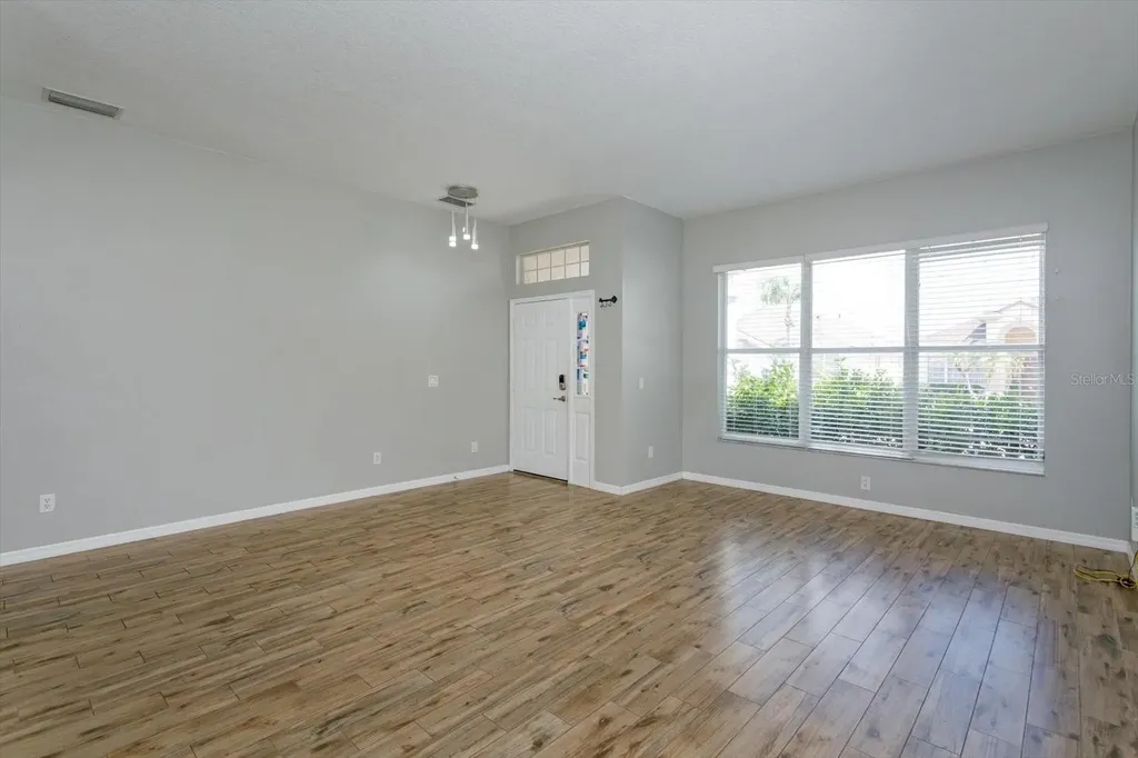 13236 Luxbury Loop Orlando FL 32837