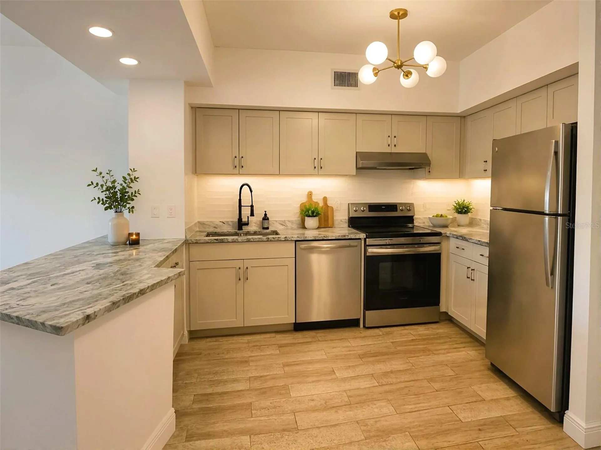 2331 W Horatio Street Tampa FL 33609