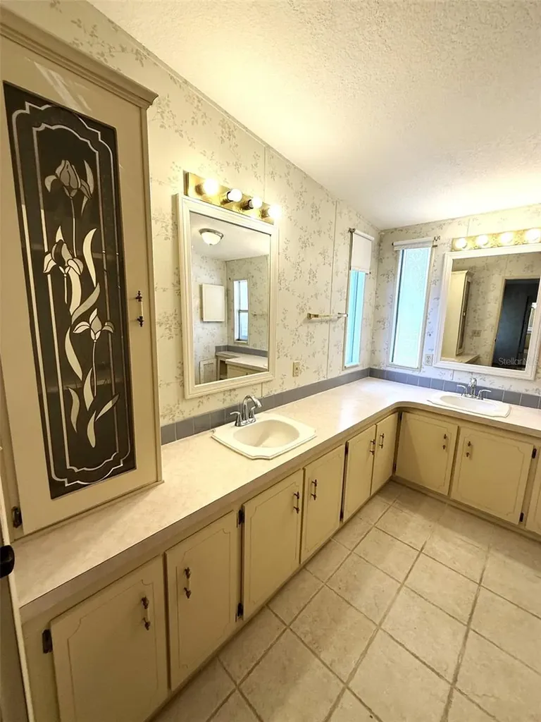 435 Village Circle SW Winter Haven FL 33880