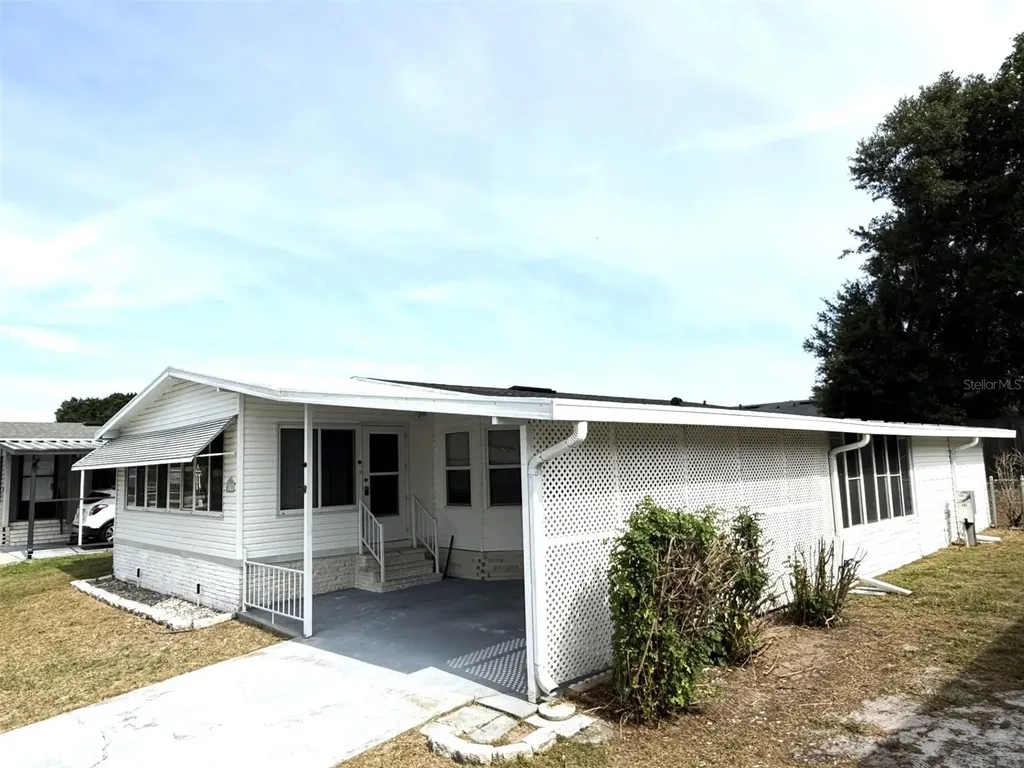 435 Village Circle SW Winter Haven FL 33880