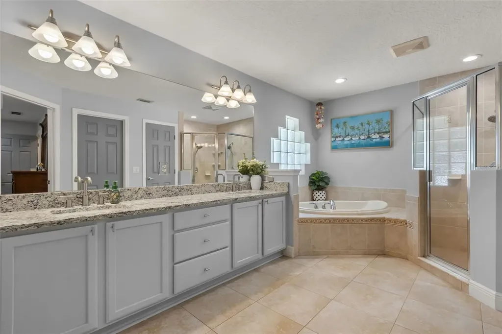 29044 Old Mill W Tavares FL 32778