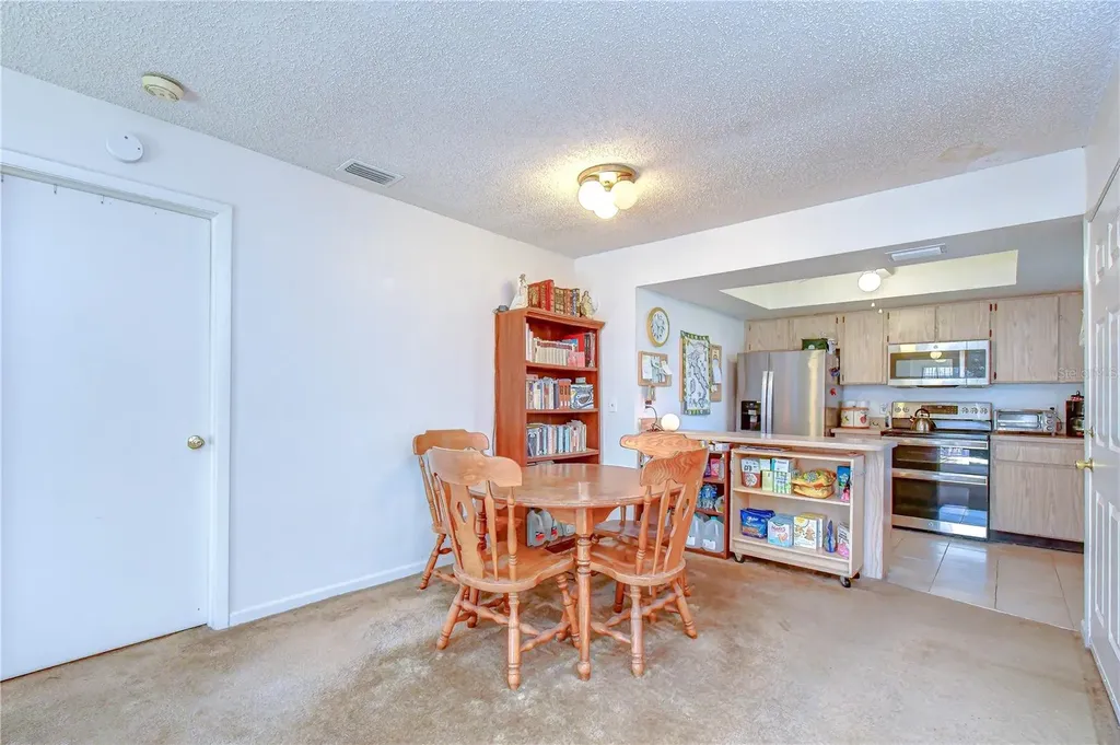 4008 Ashford Green Place Tampa FL 33613