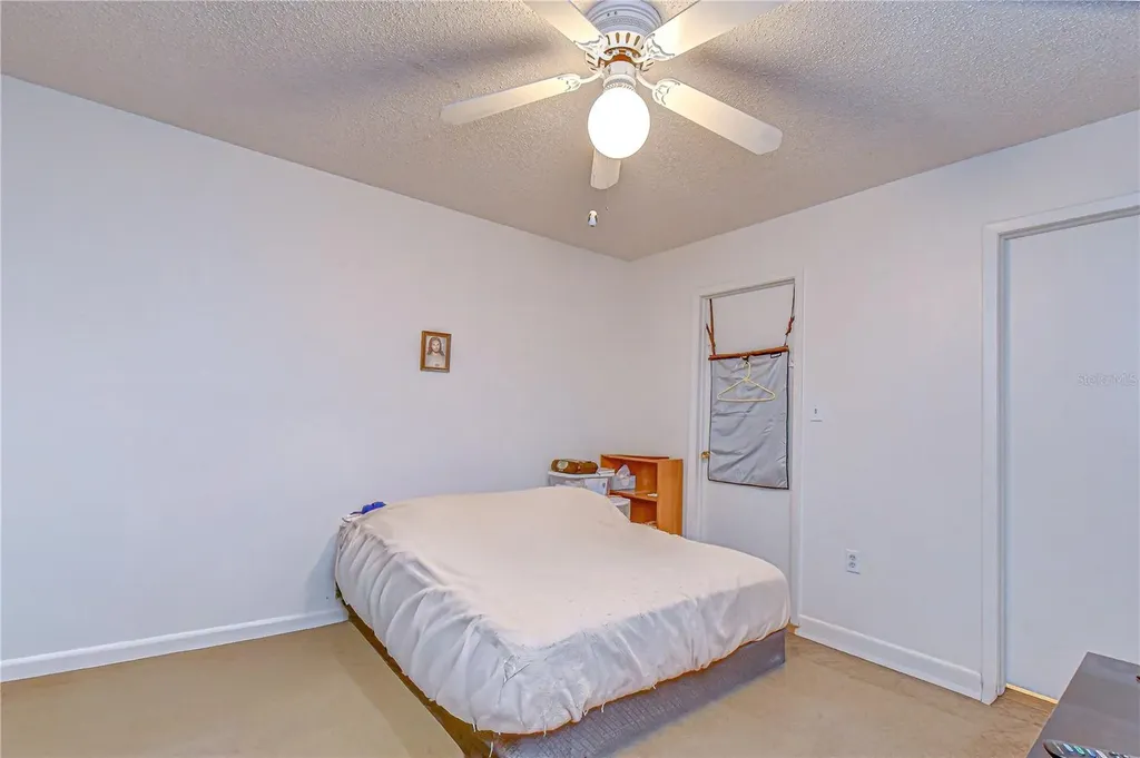 4008 Ashford Green Place Tampa FL 33613