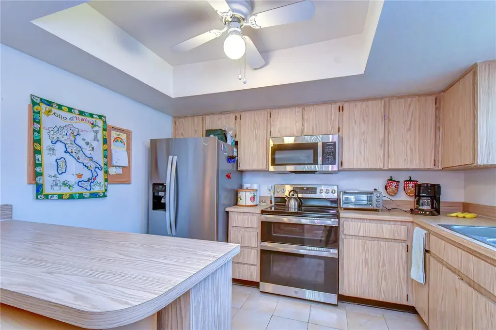 4008 Ashford Green Place Tampa FL 33613