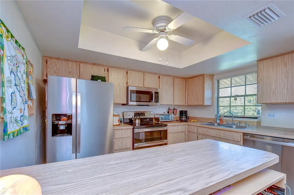 4008 Ashford Green Place Tampa FL 33613