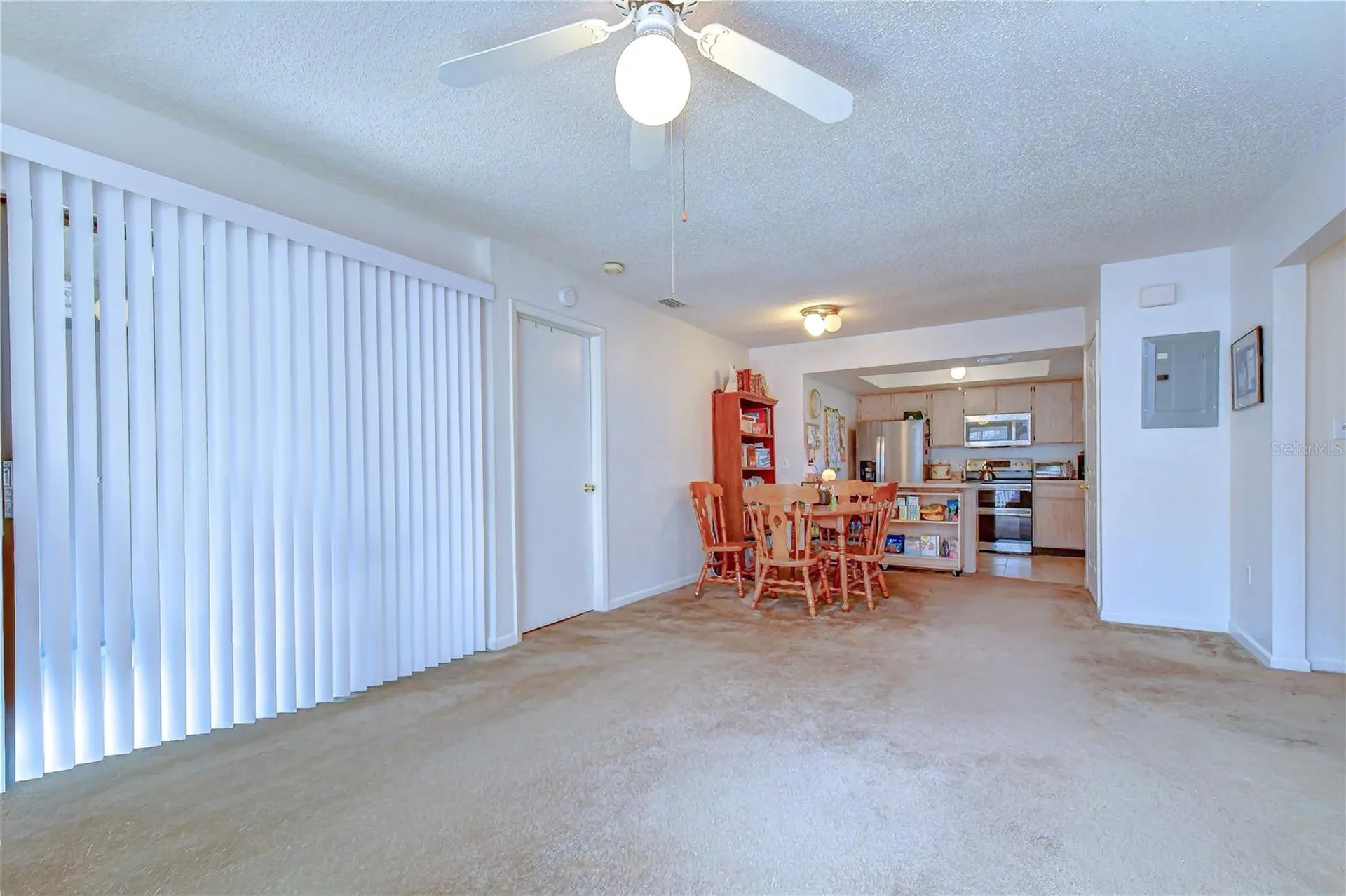 4008 Ashford Green Place Tampa FL 33613