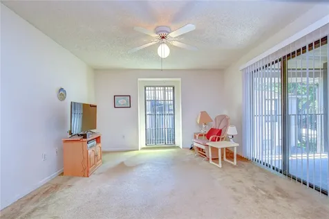 4008 Ashford Green Place Tampa FL 33613
