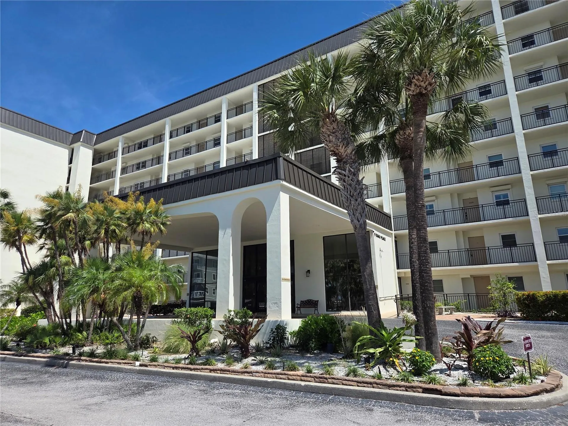 9 Haig Place Dunedin FL 34698