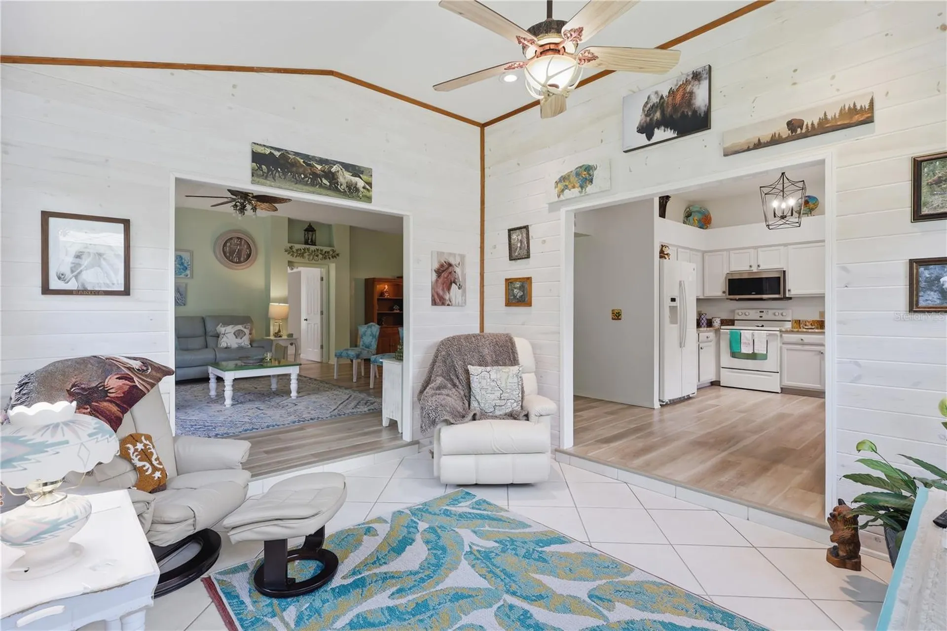 611 Lisbon Lane Lady Lake FL 32159