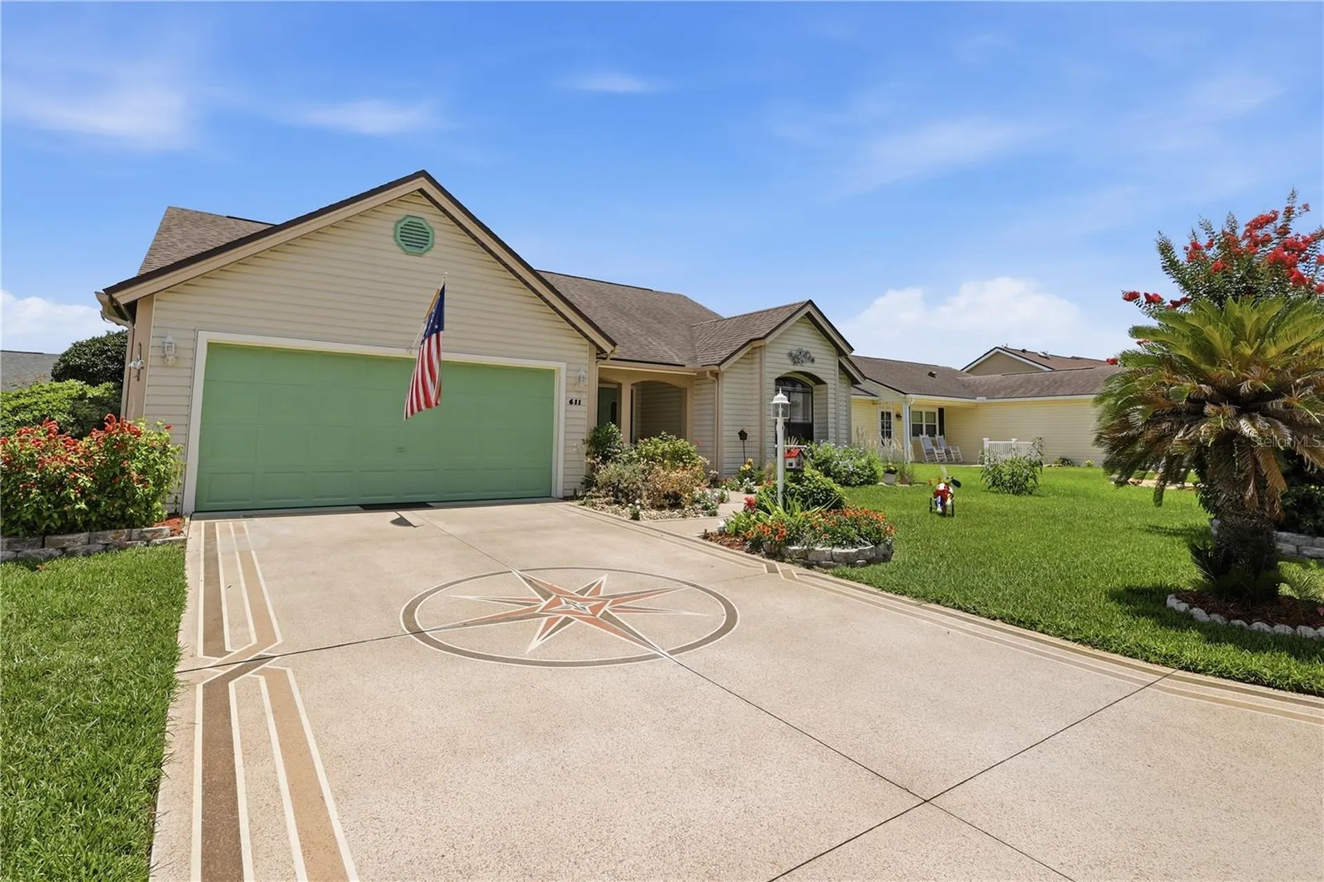 611 Lisbon Lane Lady Lake FL 32159