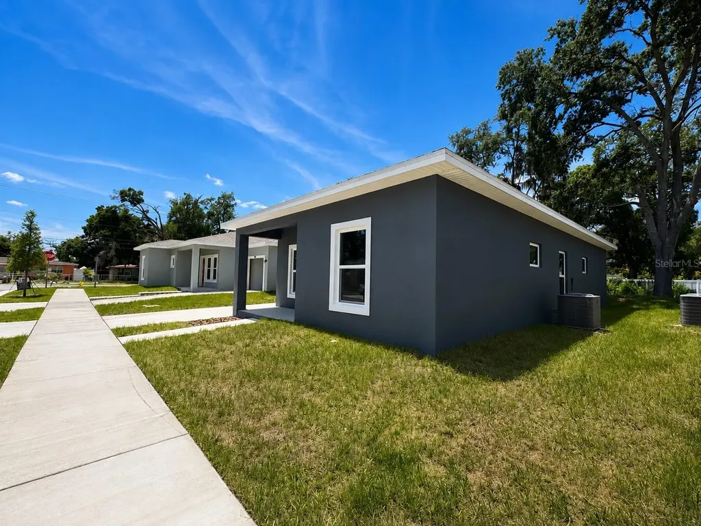 5012 Finders Court Tampa FL 33617