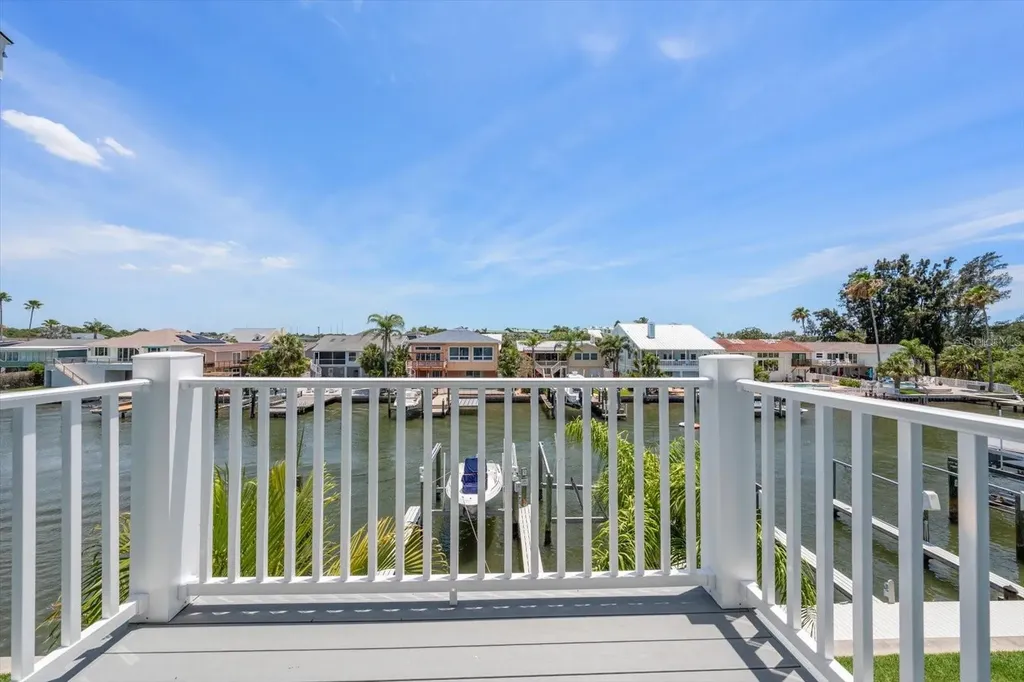 659 Garland Circle Indian Rocks Beach FL 33785