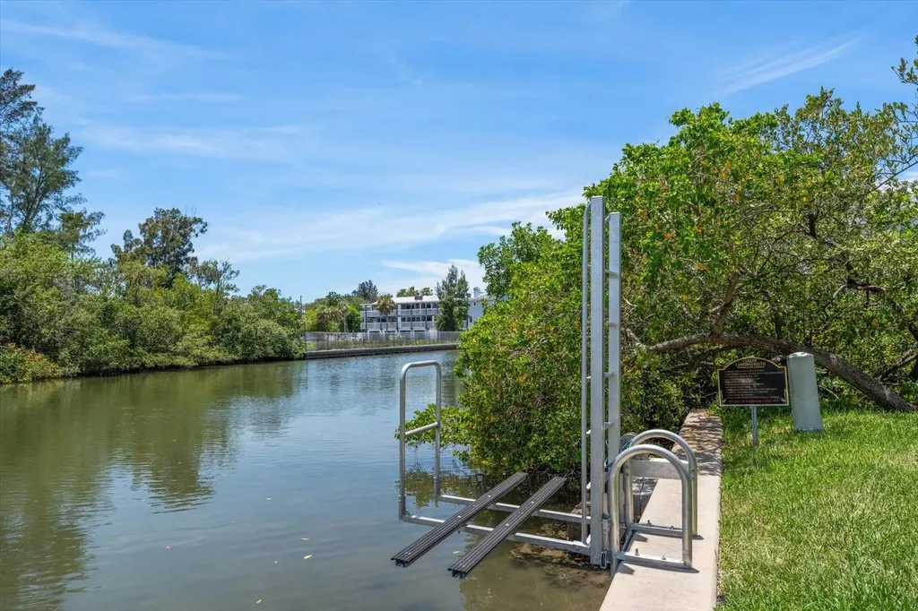 659 Garland Circle Indian Rocks Beach FL 33785