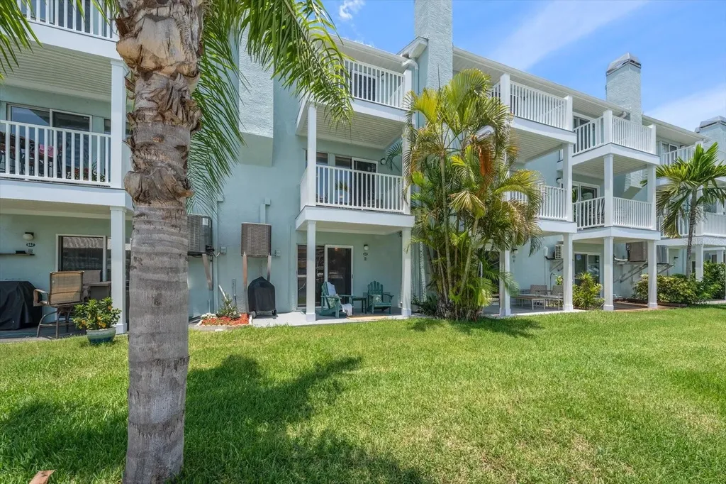 659 Garland Circle Indian Rocks Beach FL 33785